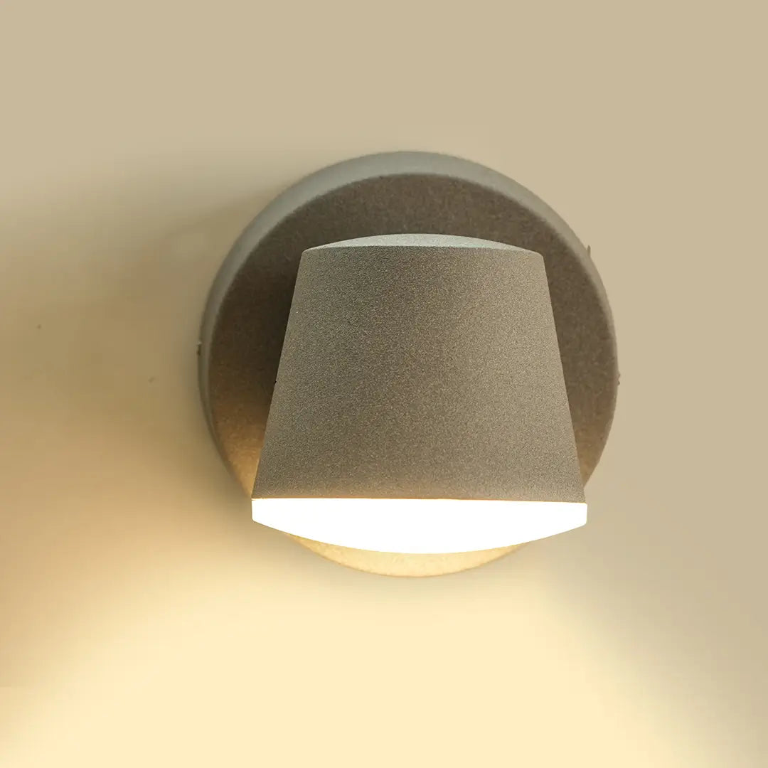 Regal Sconce