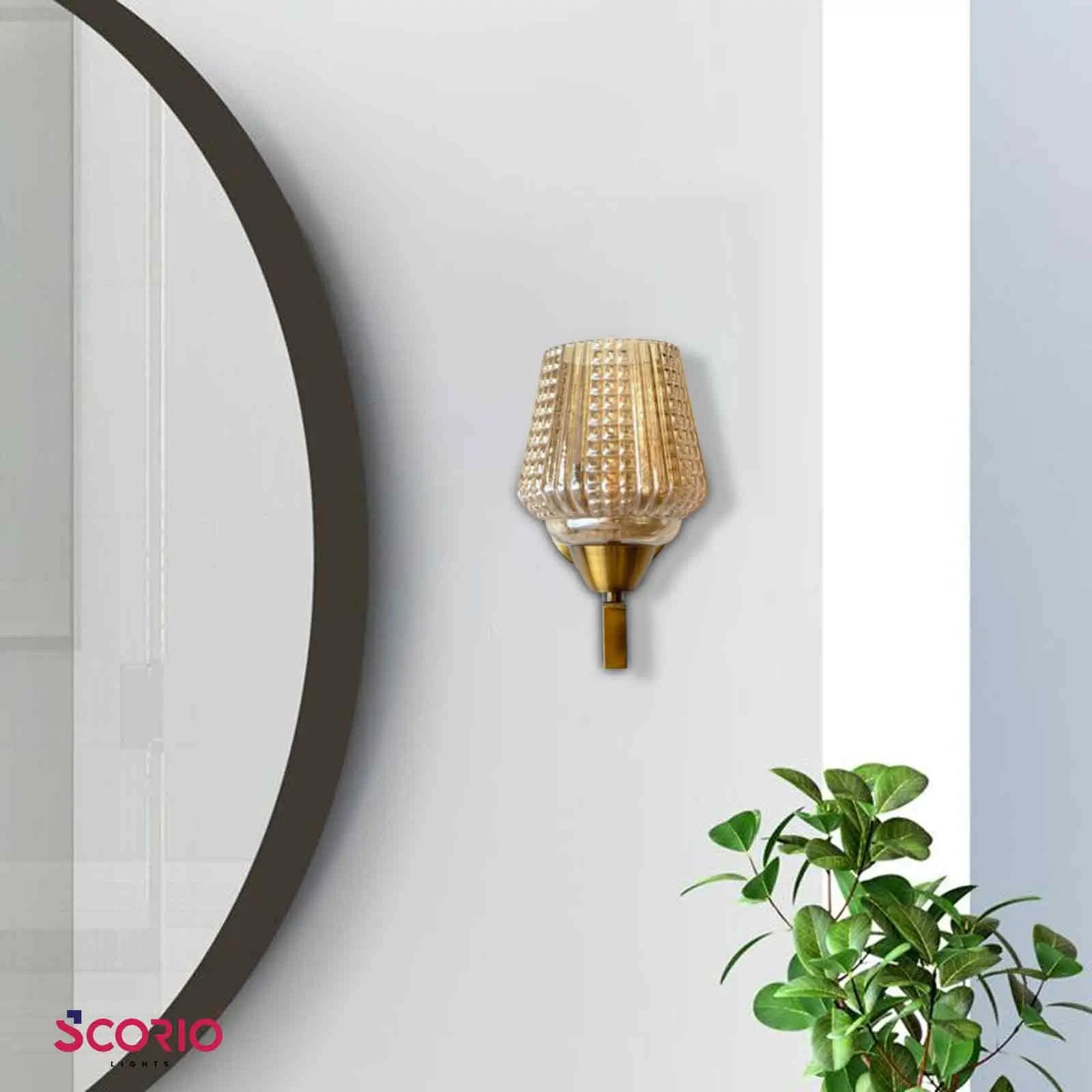 lynor-wall-light