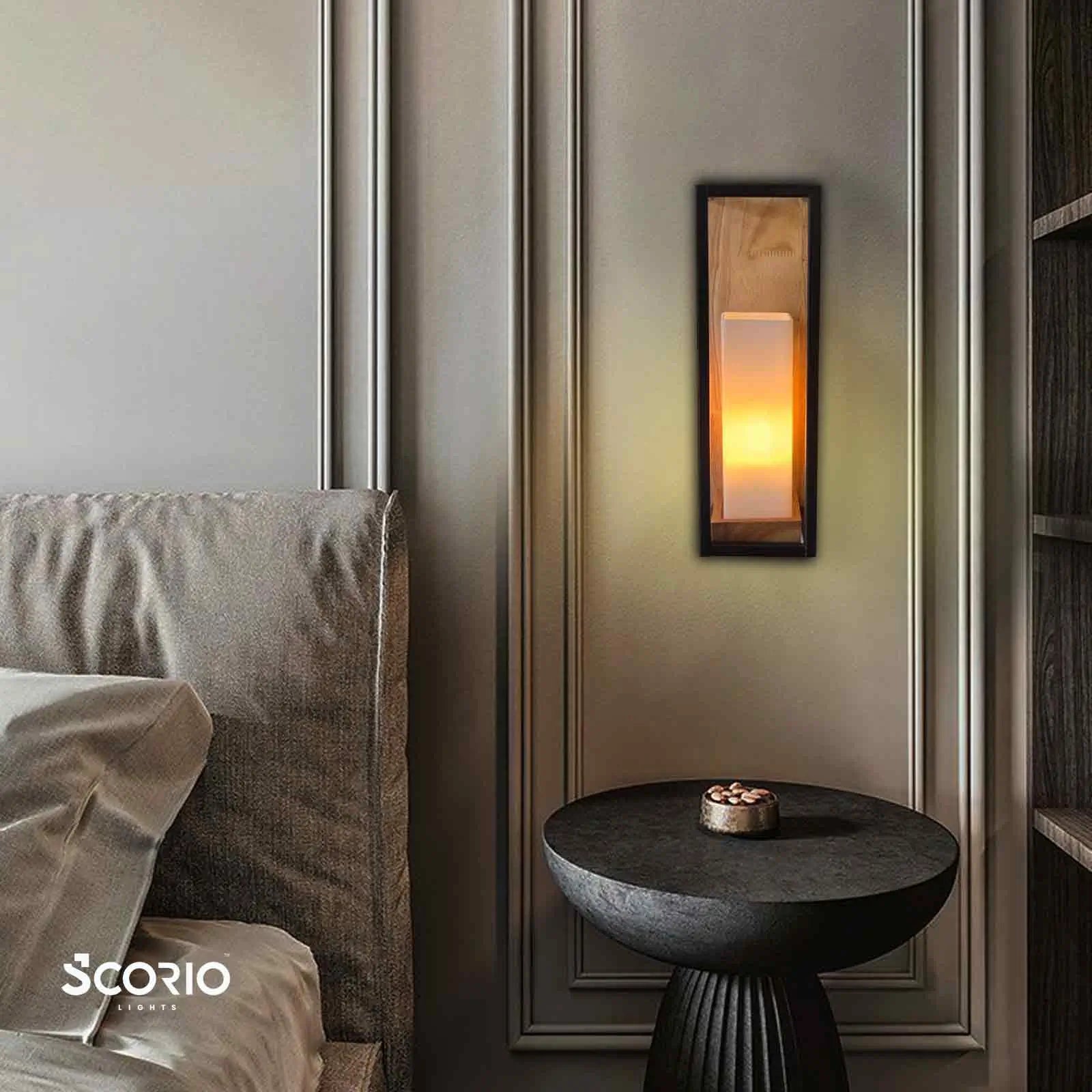 serenique-wall-light-scorio