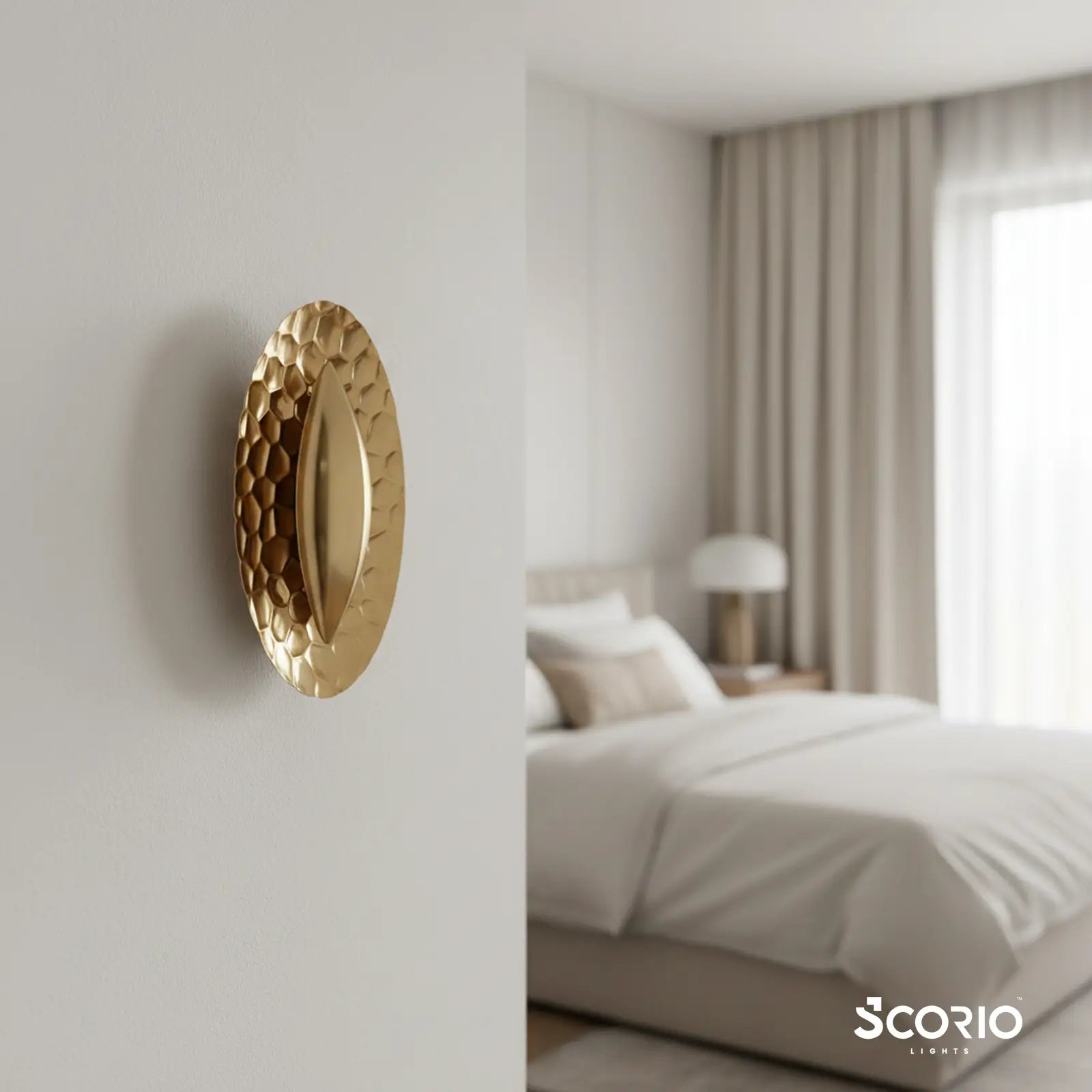 ecloria-premium-wall-light-image